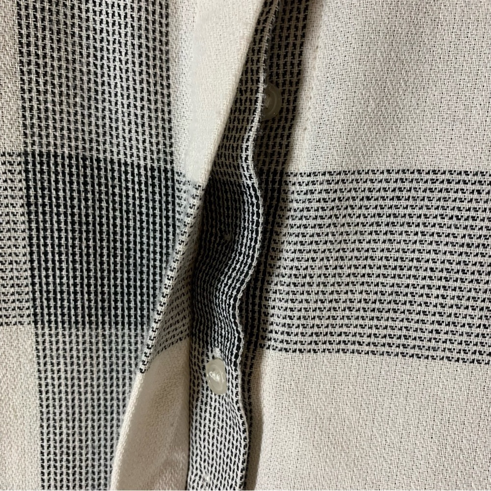 2/$35 Lane Bryant Plaid Bell Ruffle Sleeve Blouse Tunic - Picture 5 of 13
